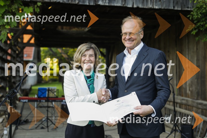  Nadja Pahor;  Janez  Škrabec, direktor Riko d.o.o., predsednik Slovensko-ruskega poslovnega sveta, častni konzul BelorusijeLions klub Ljubljana Iliria praznuje 20. obletnico delovanja