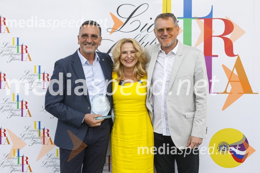  Jože Vidrih, Lions klub Ljubljana Iliria;  ... ;  Samo Ivančič, Lions Klub LjubljanaLions klub Ljubljana Iliria praznuje 20. obletnico delovanja