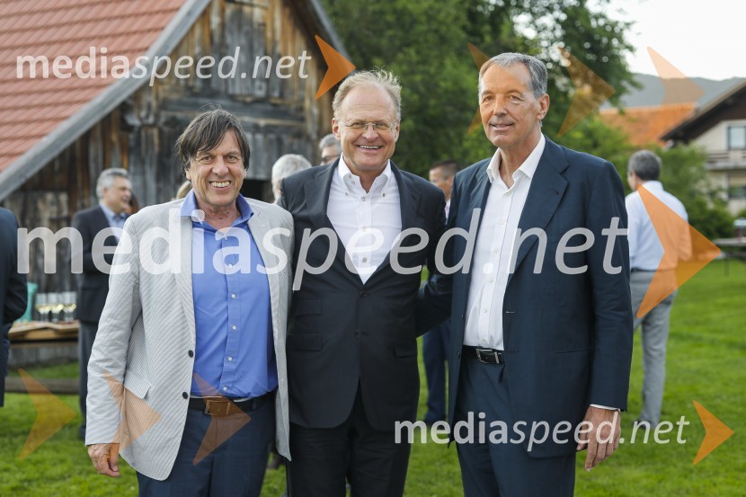  Mitja Lamut, odvetniška pisarna Lamut;  Janez  Škrabec, direktor Riko d.o.o., predsednik Slovensko-ruskega poslovnega sveta, častni konzul Belorusije;  ... Lions klub Ljubljana Iliria praznuje 20. obletnico delovanja