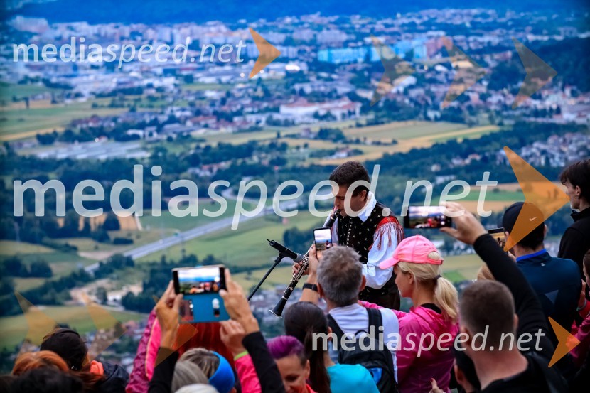 Od vzhoda do vzhoda, Pohod na Šmarno goro 2020