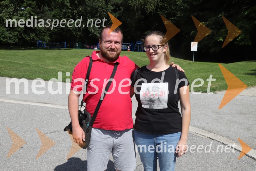  Alen Pajić, kandidat za mestni svet, Lista župana Andreja Fištravca;  Urška Merc, svetnica MOM, Lista župana Andreja FištravcaOtvoritev Mariborskega otoka in praznovanje 90 let