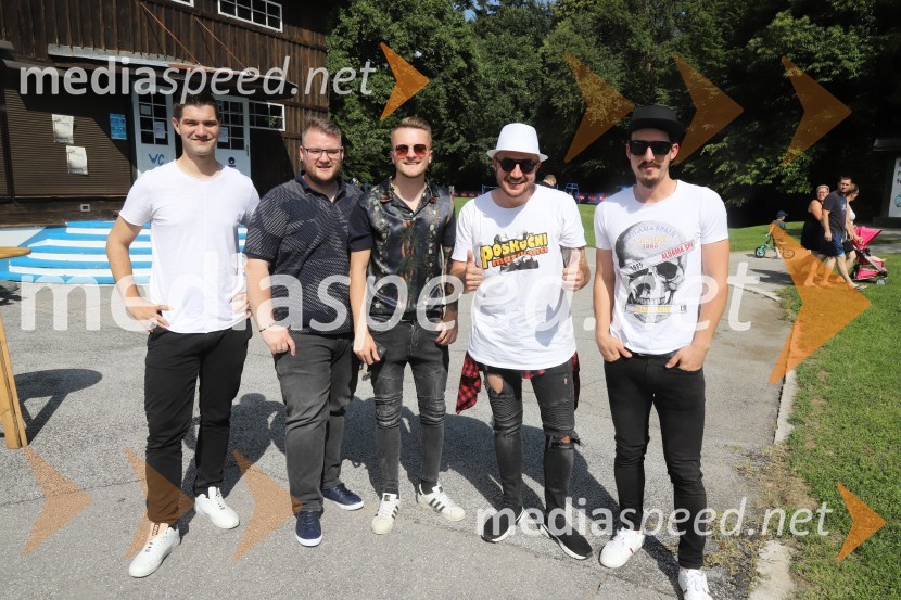 Poskočni muzikantiOtvoritev Mariborskega otoka in praznovanje 90 let