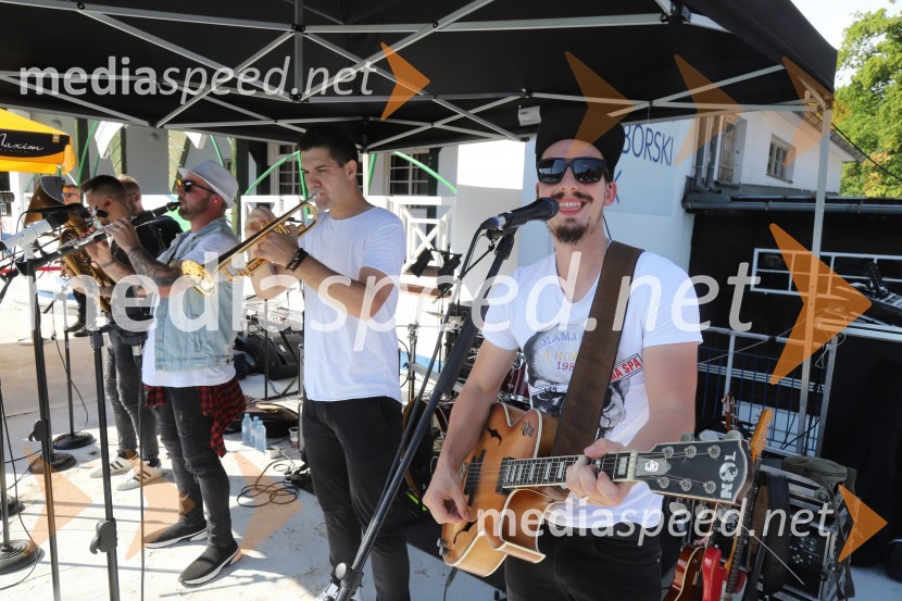 Poskočni muzikantiOtvoritev Mariborskega otoka in praznovanje 90 let