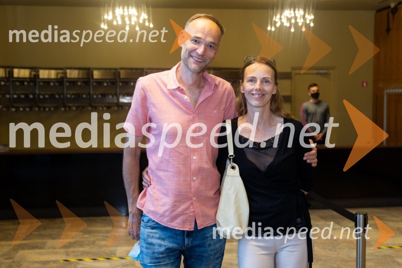 Koščki svetlobe, premiera predstave v MGL