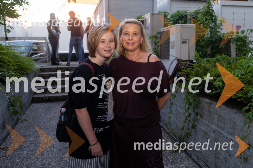  ... ;  Tatjana Doma, dramaturginja SLG CeljeKoščki svetlobe, premiera predstave v MGL