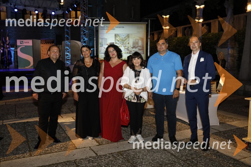  Darko  Brlek, direktor in umetniški vodja, Festival Ljubljana;  ... ;   Monika Bohinec, mezzosopranistka;  ... ;  ... ;  Tomislav Čizmić, direktor uprave, Mercator d. d.68. Ljubljana Festival, otvoritev