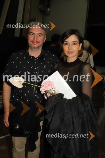 Prof. Dr. Andrej Predin, pisatelj in novinar;  Ana Pandur Predin, plesalka flamenkaLittle Creation, premiera baleta v SNG Maribor