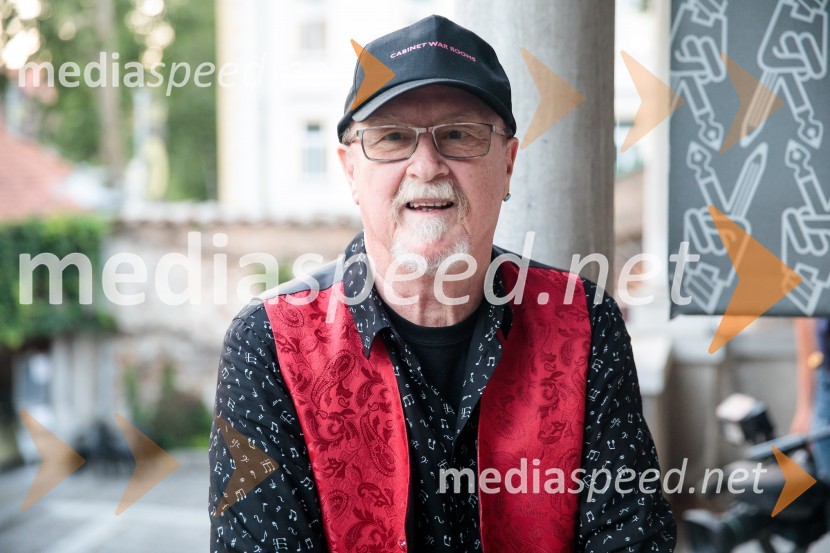  Tomaž Domicelj, glasbenikTomaž Domicelj, peta akustika na Ljubljana festivalu