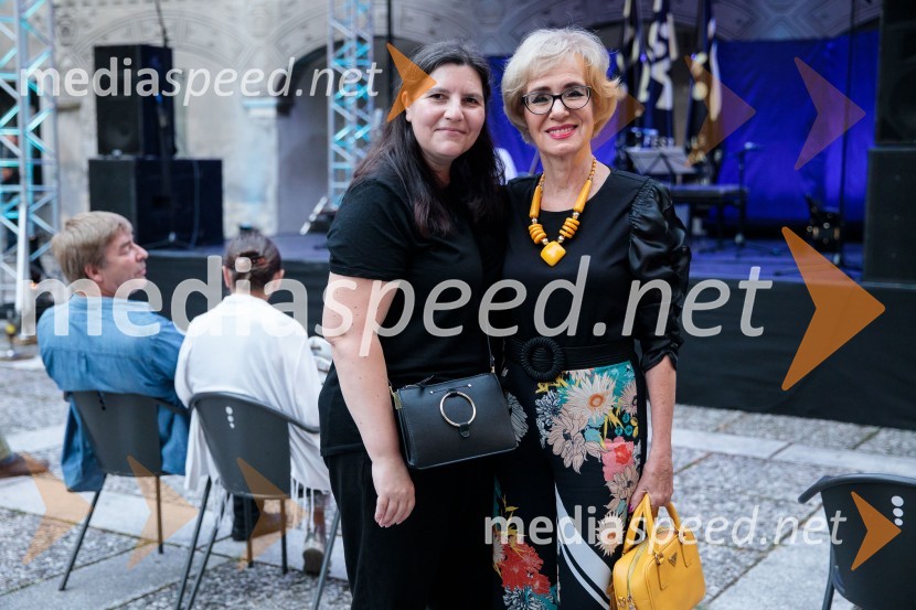  Teja Pelko, novinarka, Svet24;  Metka  Premerl, slavistkaTomaž Domicelj, peta akustika na Ljubljana festivalu
