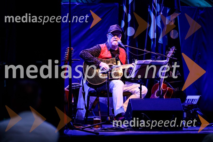  Tomaž Domicelj, glasbenikTomaž Domicelj, peta akustika na Ljubljana festivalu