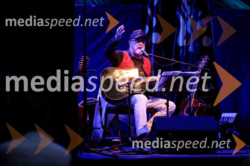  Tomaž Domicelj, glasbenikTomaž Domicelj, peta akustika na Ljubljana festivalu