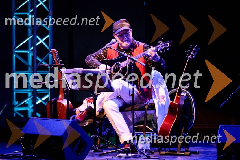  Tomaž Domicelj, glasbenikTomaž Domicelj, peta akustika na Ljubljana festivalu