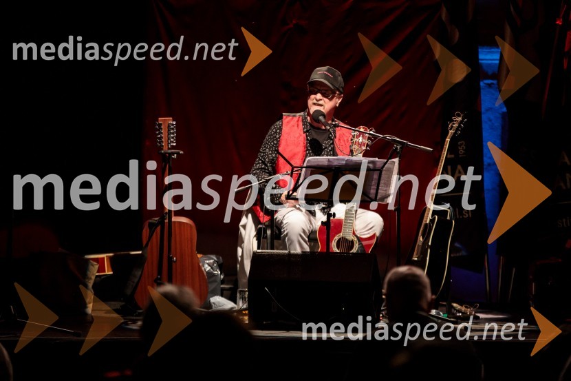  Tomaž Domicelj, glasbenikTomaž Domicelj, peta akustika na Ljubljana festivalu