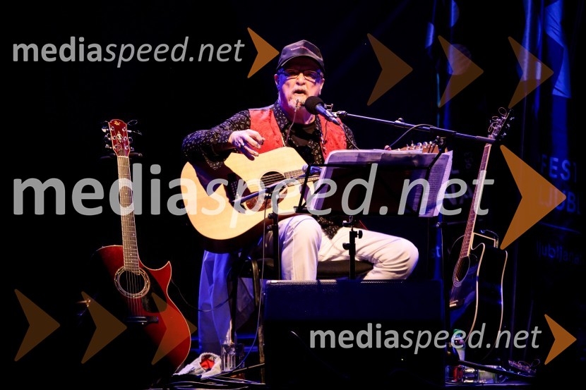  Tomaž Domicelj, glasbenikTomaž Domicelj, peta akustika na Ljubljana festivalu