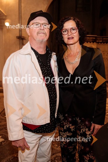  Tomaž Domicelj, glasbenik;   Irena Brunec - Tébi, kiparka in slikarkaTomaž Domicelj, peta akustika na Ljubljana festivalu