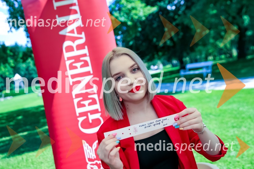  Ana  Resnik, pevkaGeneralijevo drevo optimizma