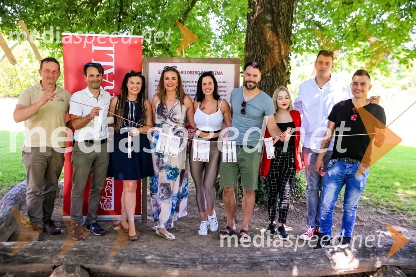 ... ;  ... ; mag. Andreja  Jernejčič, direktorica podjetja Lin&Nil;  Rebeka Dremelj, pevka;  Patricija Pangeršič, osebna trenerka;  David Urankar, televizijski voditelj, maneken;  Ana  Resnik, pevka;  Rok Terkaj - Trkaj, raper;  Omar Naber, glasbenikGeneralijevo drevo optimizma