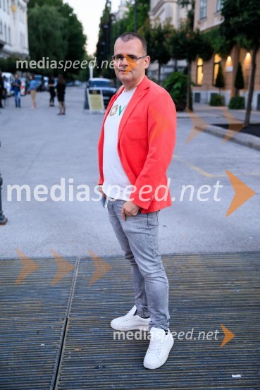  Alan Kavčič, predstavnik za odnose z javnostmi SNG MariborNetopir, opereta v izvedbi SNG Maribor, 68. Ljubljana festival