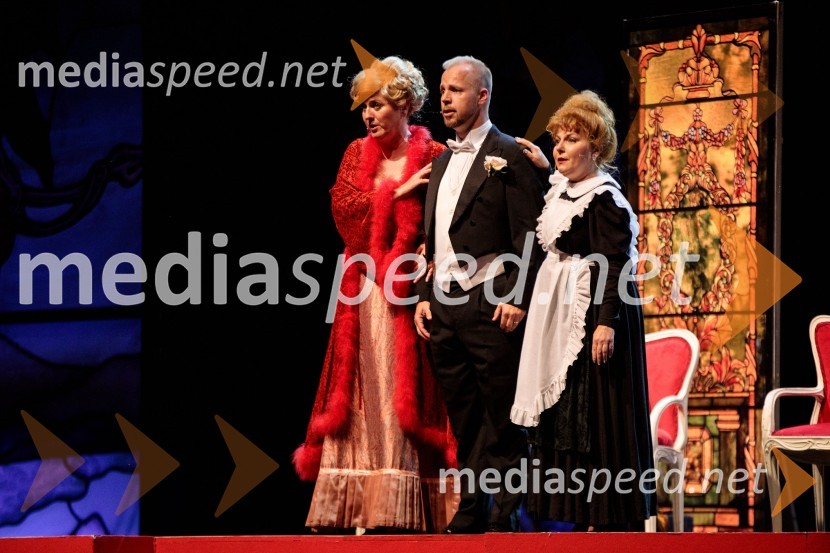  Andreja Zakonjšek Krt, sopranistka;  Martin Sušnik, operni solist;  Petya Ivanova, operna solistkaNetopir, opereta v izvedbi SNG Maribor, 68. Ljubljana festival