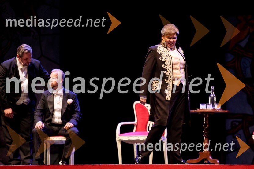  Dada Kladenik, pevkaNetopir, opereta v izvedbi SNG Maribor, 68. Ljubljana festival