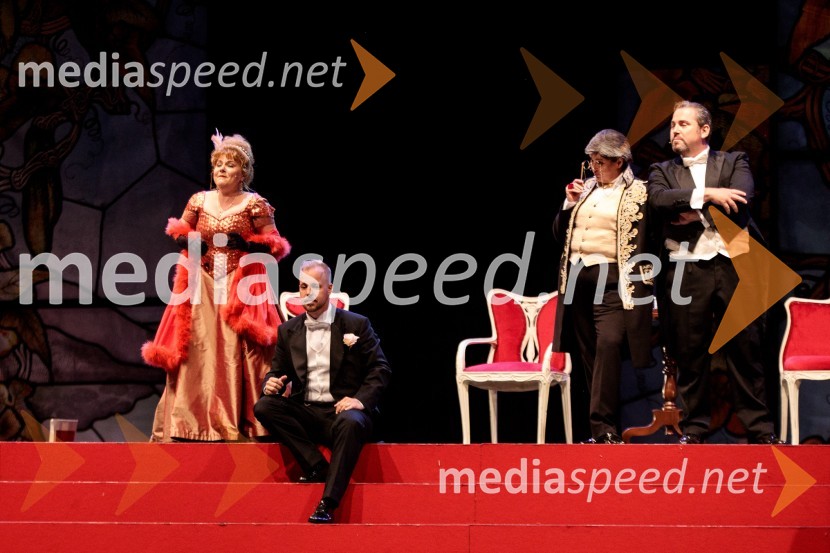  Petya Ivanova, operna solistka;  Martin Sušnik, operni solist;  Dada Kladenik, pevka;  Bojan Hinteregger, operni pevecNetopir, opereta v izvedbi SNG Maribor, 68. Ljubljana festival