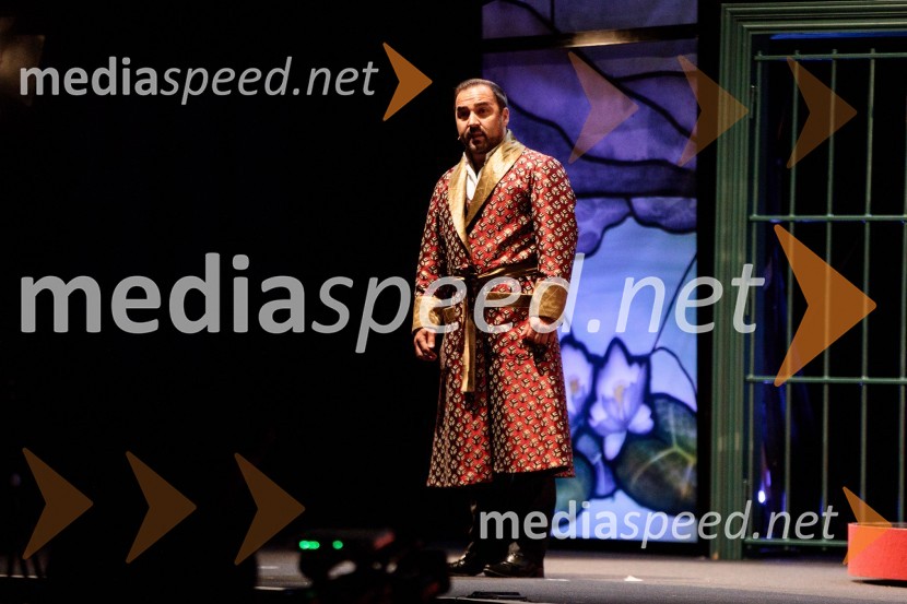  Tim Ribič, operni pevec, lastnik restavracije Miyabi, 1. tenor, Slovenski oktetNetopir, opereta v izvedbi SNG Maribor, 68. Ljubljana festival