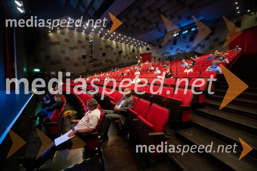 Gledališče Park v Murski SobotiMilan Kučan, častni občan MO Murska Sobota