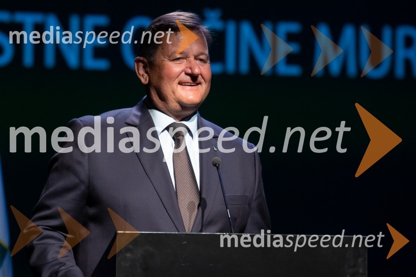 dr. Aleksander Jevšek, župan Mestne občine Murska SobotaMilan Kučan, častni občan MO Murska Sobota