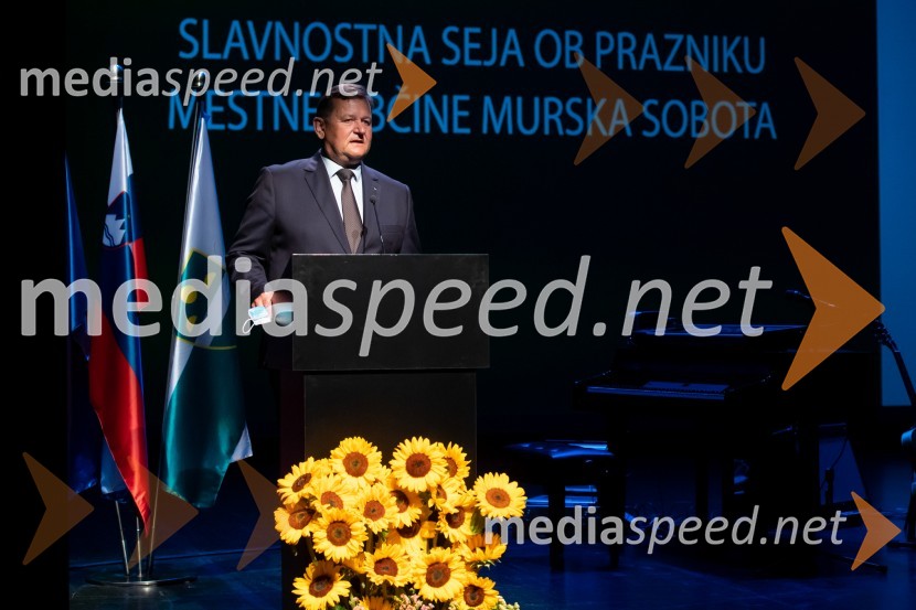 dr. Aleksander Jevšek, župan Mestne občine Murska SobotaMilan Kučan, častni občan MO Murska Sobota