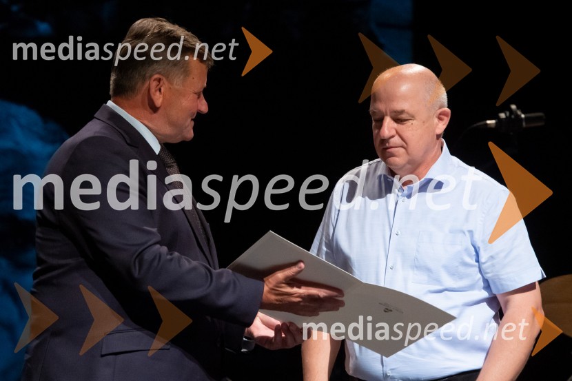 dr. Aleksander Jevšek, župan Mestne občine Murska Sobota;  Dejan KövešMilan Kučan, častni občan MO Murska Sobota