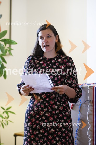  Ana  Pavlič, članica IPESSILA Zagon kampanje proti nasilju v družini