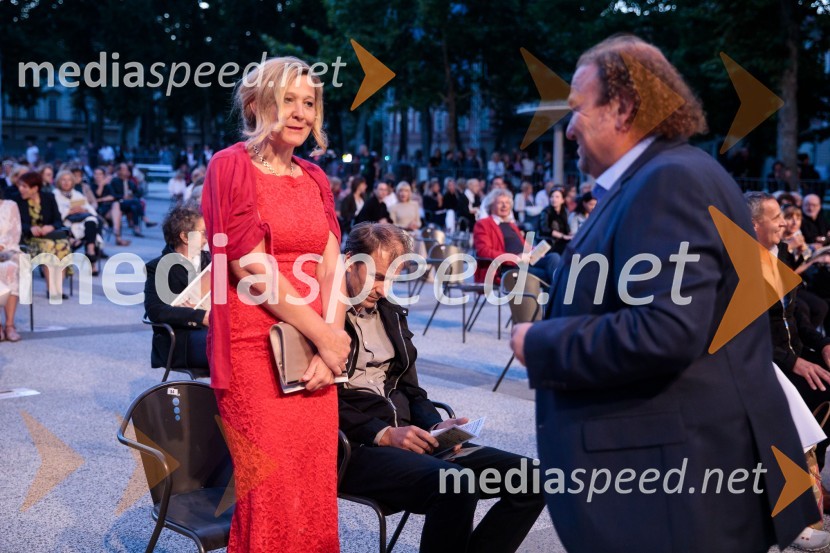  Ignacija  Fridl Jarc, državna sekretarka na Ministrstvu za kulturo RS;  Darko Brlek, direktor in umetniški vodja, Festival LjubljanaFalling Angels, balet v izvedbi Opera Balet SNG Maribor, 68. Ljubljana festival