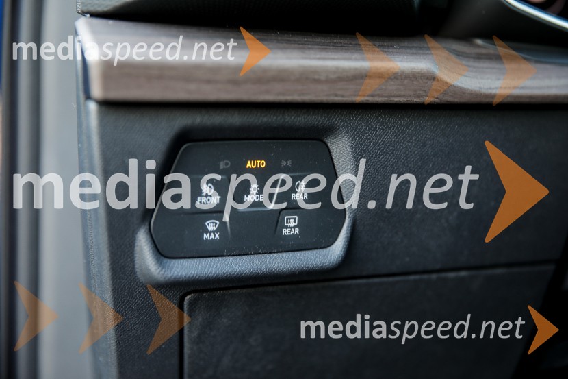 Seat Leon, slovenska predstavitev