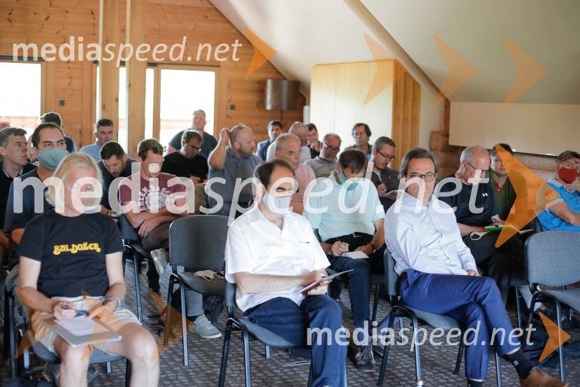 Seat Leon, slovenska predstavitev