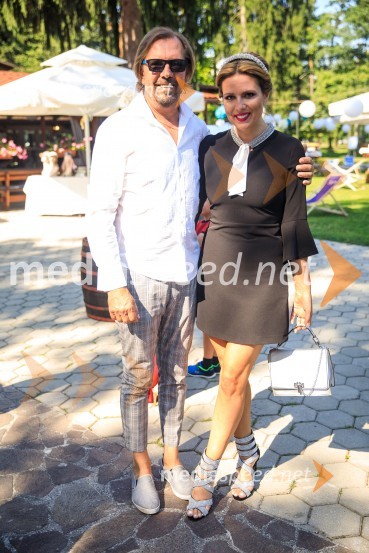  Gianni Rijavec, glasbenik;  Patricija Rijavec SimoničZvezde pod klobuki 2020