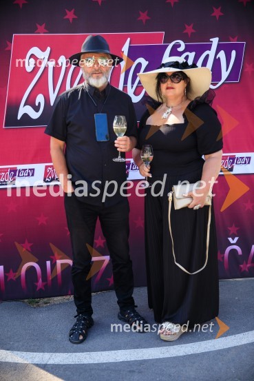  Jure  Bricman,  Porcelain Catbriyur;  Katja Jurgec Bricman,  Porcelain CatbriyurZvezde pod klobuki 2020