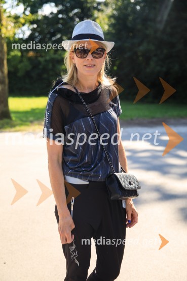  Andreja Comino, novinarkaZvezde pod klobuki 2020