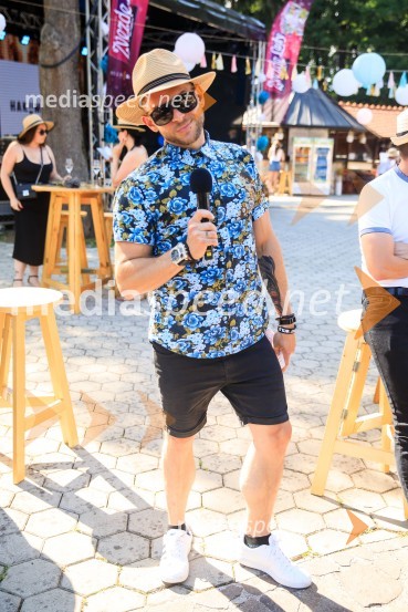  Klemen Bunderla, radijski voditelj, radio AktualZvezde pod klobuki 2020