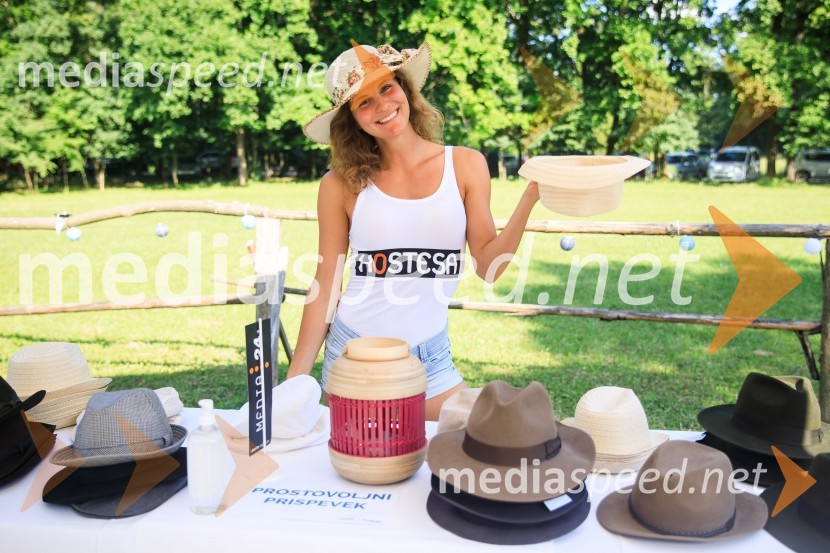  Lara DeuZvezde pod klobuki 2020