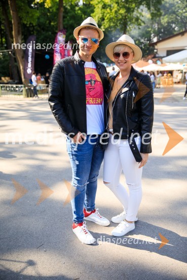  Gašper Kramar, tekmovalec MasterChef Slovenija 2018;  Neža JavornikZvezde pod klobuki 2020