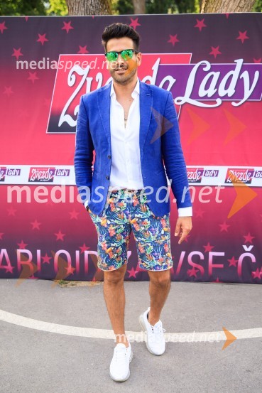  Domen Kumer, pevecZvezde pod klobuki 2020