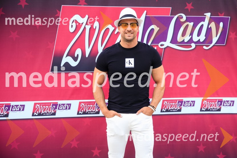  Nejc Petek, stand up komikZvezde pod klobuki 2020