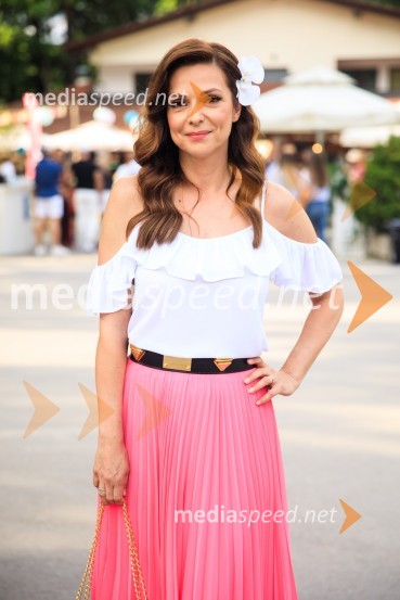  Natalija Verboten, pevkaZvezde pod klobuki 2020