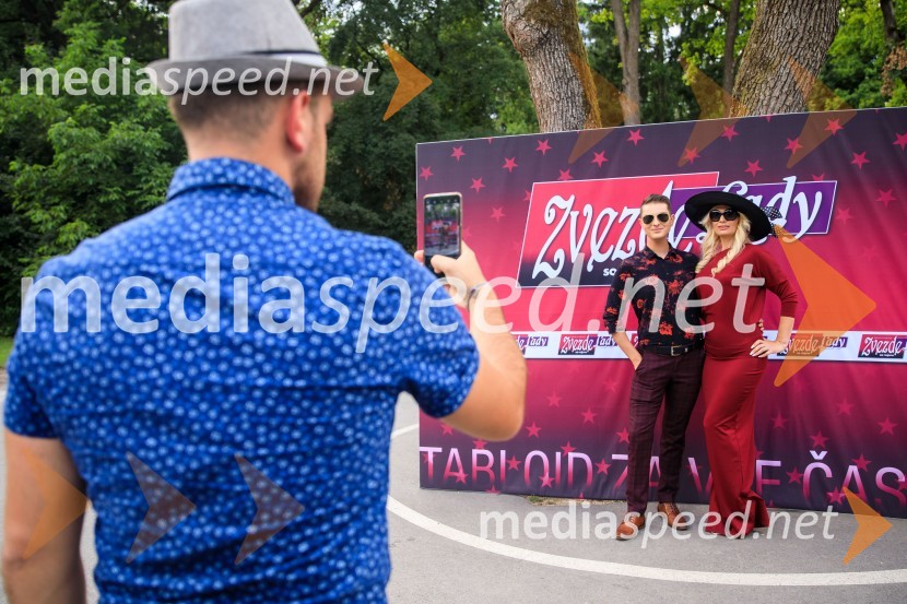  Žiga Lakner, pevec;  Damjan Murko, pevec;  Maja MurkoZvezde pod klobuki 2020