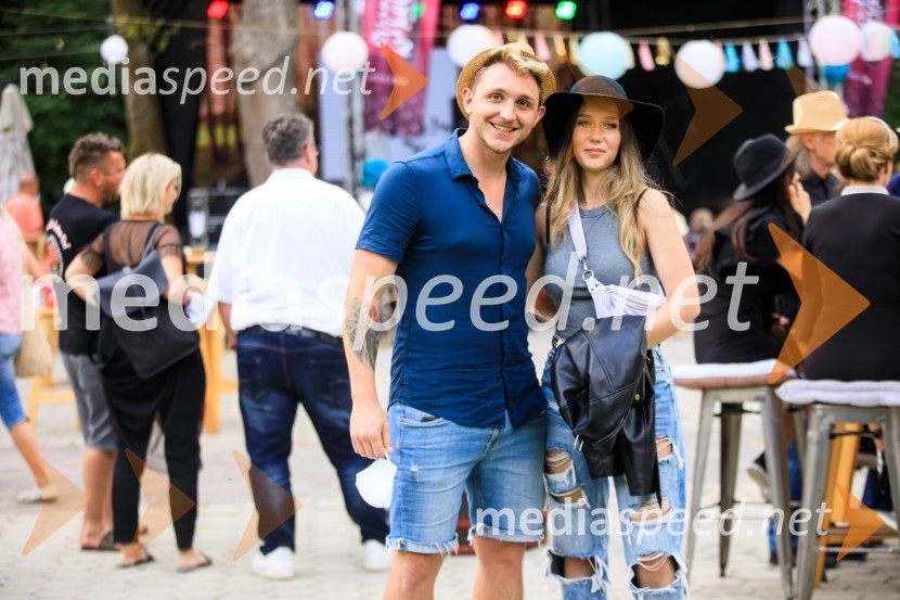  Urban Vidmar, tekmovalec šova Nova zvezda Slovenije;  Samantha Maya, pevkaZvezde pod klobuki 2020