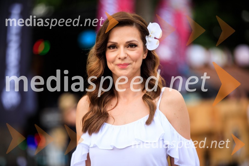  Natalija Verboten, pevkaZvezde pod klobuki 2020