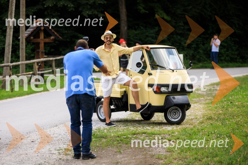  Mare Vavpotič, fotograf;  Samo Kozlevčar, glasbenik in podjetnikZvezde pod klobuki 2020