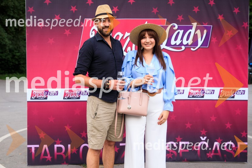  Denis Malačič, novinar in radijski voditelj;  Lucija Sirk Zvezde pod klobuki 2020