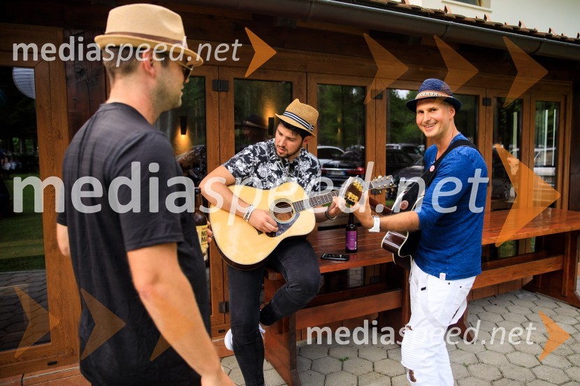  ... ;  ... ;  Rok  Lunaček, pisec besedil, aranžer in pevecZvezde pod klobuki 2020