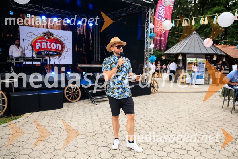  Klemen Bunderla, radijski voditelj, radio AktualZvezde pod klobuki 2020